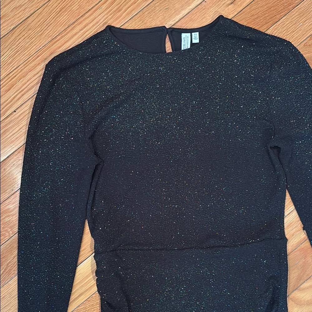 Elegant Black Long Sleeve Glitter Dress - Picture 5 of 10